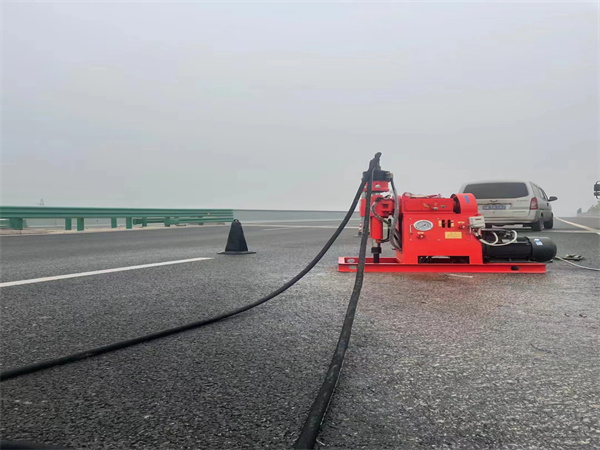 佳木斯马路路基路面开裂下沉注浆加固灌浆